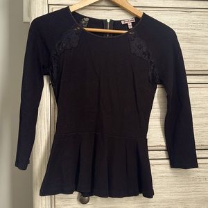 Juicy Contour Zipper Back Peplum Top size 0 Vintage